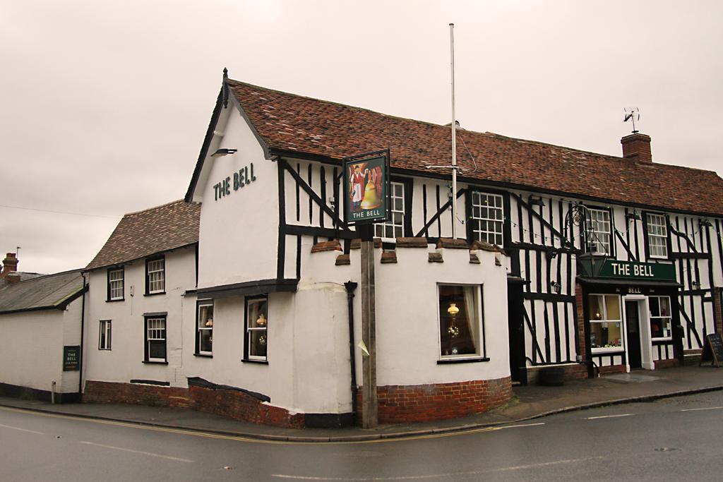 The Bell Hotel Clare Luaran gambar