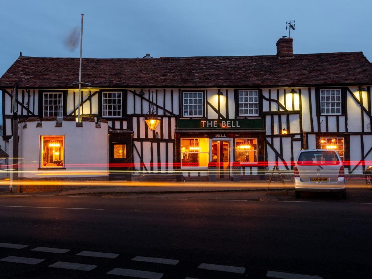The Bell Hotel Clare Luaran gambar