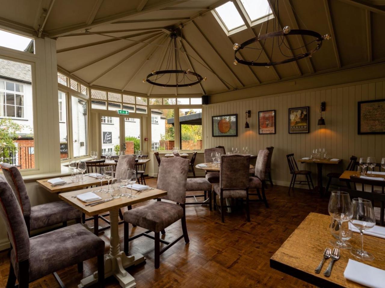 The Bell Hotel Clare Luaran gambar