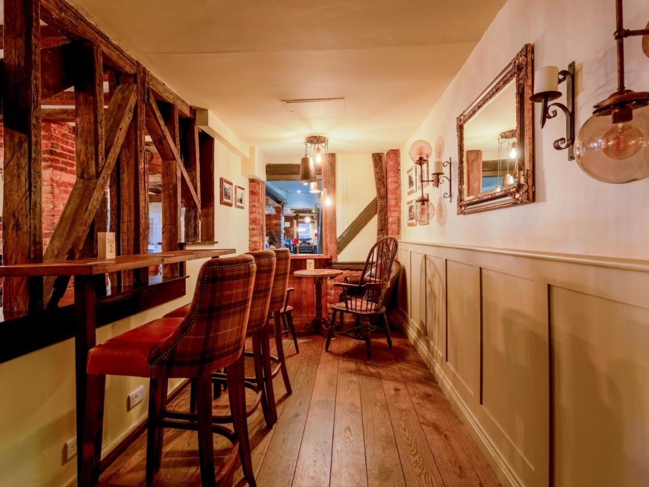 The Bell Hotel Clare Luaran gambar